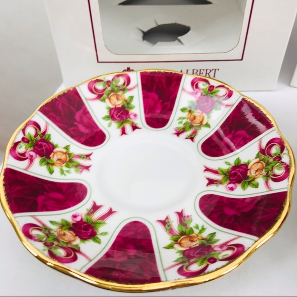 Royal Albert Old County Roses Ruby Celebration Teacup and Saucers - Picture 12 of 13